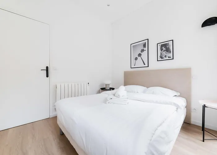 Appartement Luxueux Avec Salle De Bains De Reve 6P - Flat-Guest